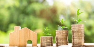U.S. 30-Year Mortgage Rates Dip to 6.27%, Sparking Renewed Interest in Homebuying