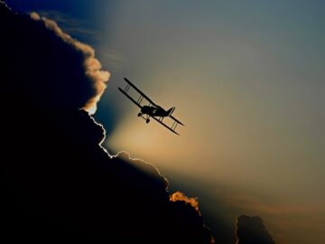 US Airlines Cut Fares: Last Chance for Affordable Fall Travel Deals!