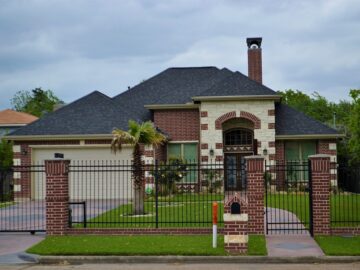 Mortgage Rates Dip: Is Now the Best Time to Buy a Home?