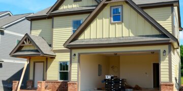 Record Low Mortgage Rates: What Homebuyers Need to Know Now!