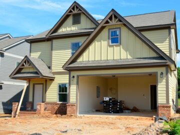 Record Low Mortgage Rates: What Homebuyers Need to Know Now!